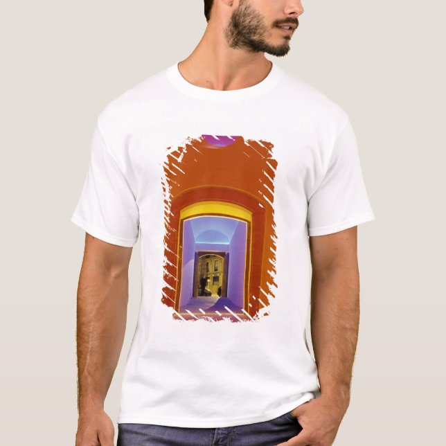 T-shirt UE, Espagne, Barcelone. Porte éclairée près de Pic (Devant)