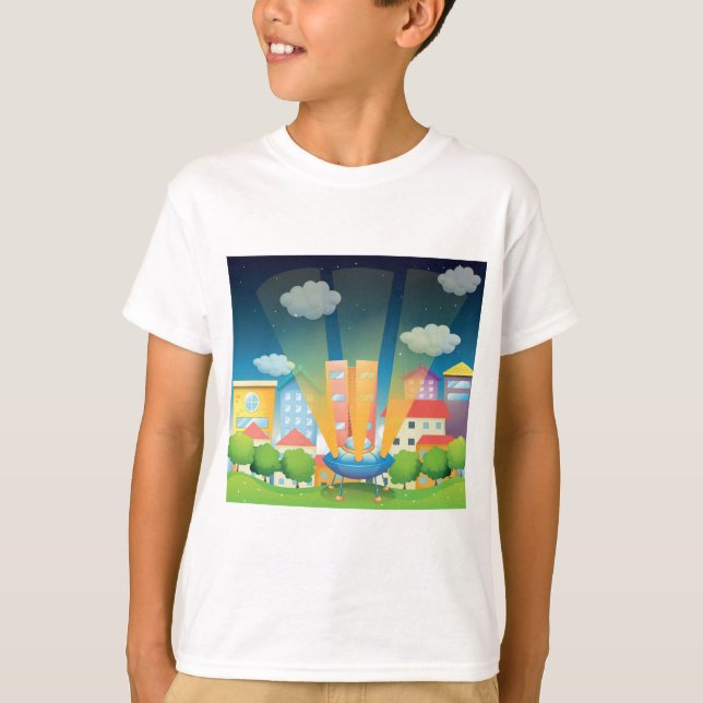 T-shirt UFO Landing in a Bright City Night Scene (Devant)