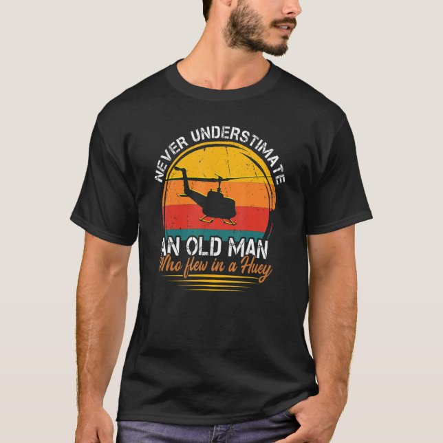 T-shirt UH 1 Iroquois Huey Hélicoptère Vietnam Vétérinaire (Devant)