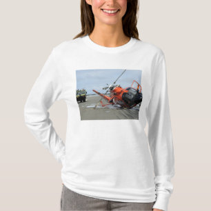 T-shirt Un accident d'hélicoptère de dauphin de la garde