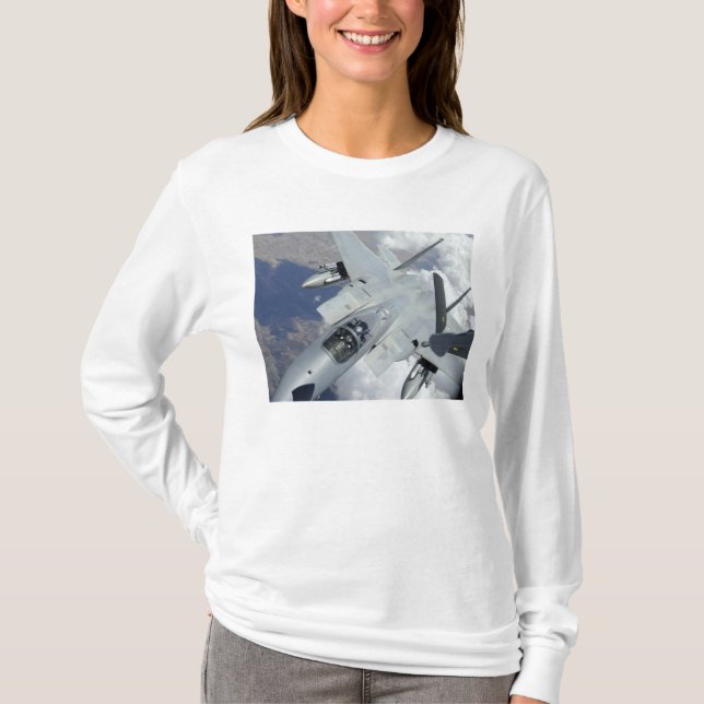 T-shirt Un aigle F-15 s'éloigne d'un KC-135 (Devant)