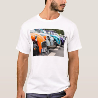T-shirt Un amour de 2CV, la voiture, le mythe, la légende