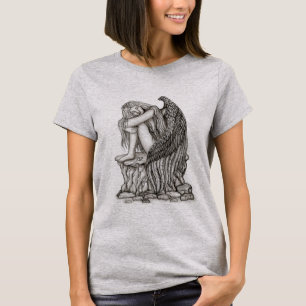 T-shirt Un ange endormi sur la pierre