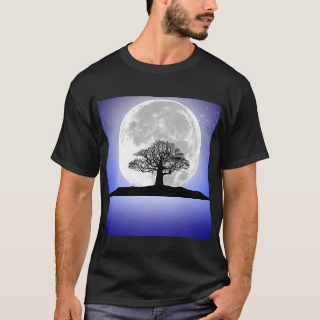 T-shirt Un arbre sans feuille solitaire pendant la nuit de (Devant)