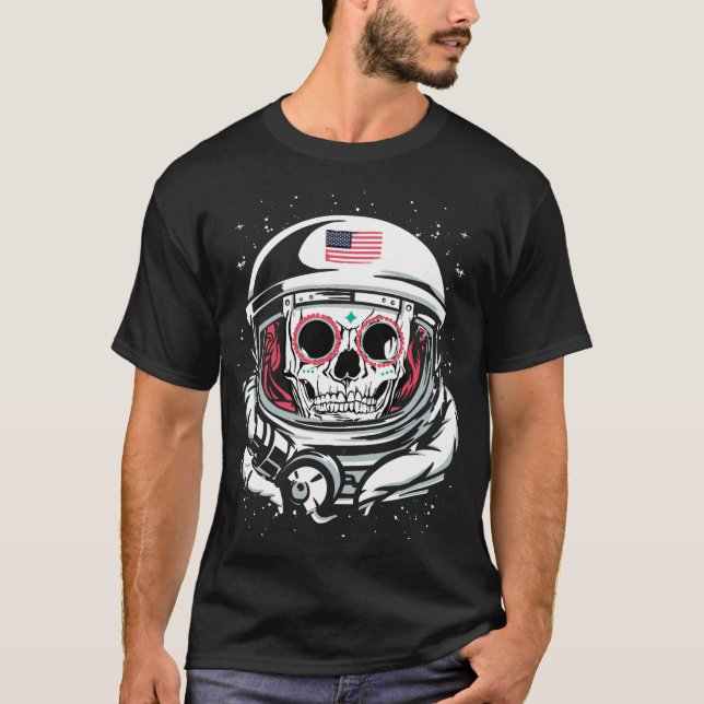 T-shirt Un Astronaute Américain Casque Le Crâne Jour Des M (Devant)