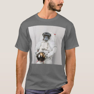 T-shirt Un astronaute singe en costume spatial avec casque