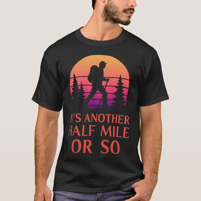 T-shirt Un Autre Demi-Mille Randonneur Marcheur Sac À Dos  (Devant)