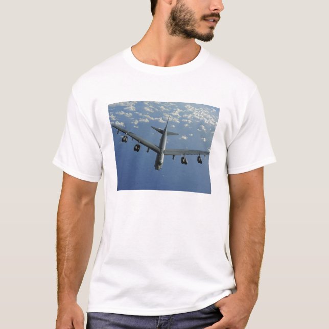 T-shirt Un B-52 Stratofortress de l'US Air Force (Devant)