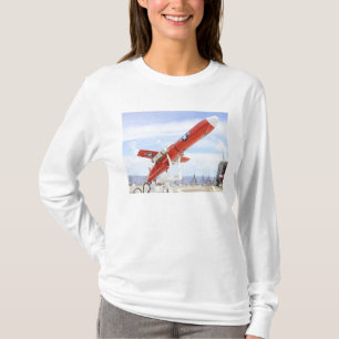 T-shirt Un bourdon de BQM-74E Chukar prêt pour le