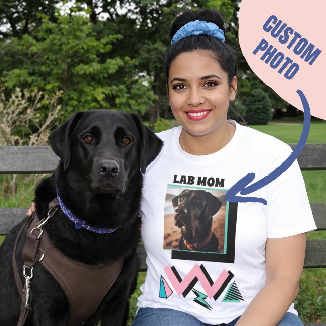 T-shirt Un cadeau photo de chien personnalisé pour le prop (Lab Mom Custom Dog Photo Gift for Labrador Owner T-Shirt)