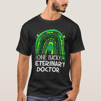 T-shirt Un chanceux médecin vétérinaire - Rainbow St Patri