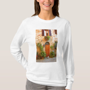 T-shirt Un chat cherche à entrer chez lui à Pienza, en Ita