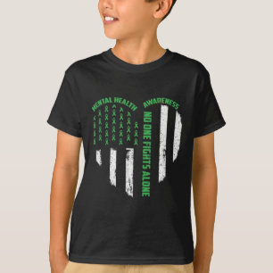 T-shirt Un combat contre le drapeau américain Coeur seul s