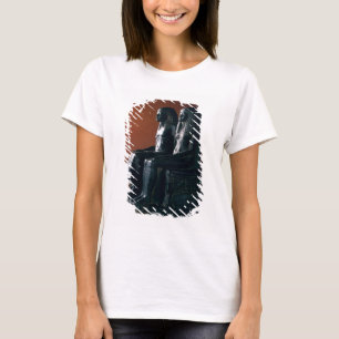 T-shirt Un couple seigneurial en vêtements de cérémonie, N