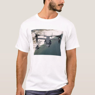 T-shirt Un CV-22 Osprey et un MH-53 Pave Low