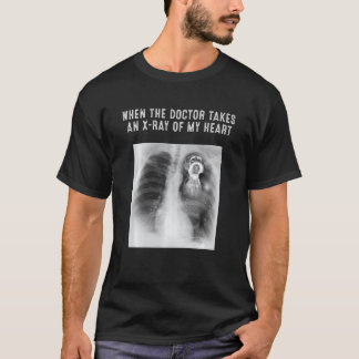 T-shirt Un Docteur En Pointeur À poils durs Allemand Prend