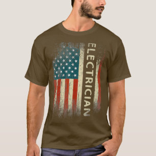 T-shirt Un électricien patriotique donne un drapeau améric