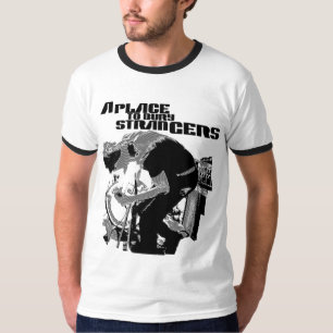 T-shirt Un endroit pour enterrer la pièce en t d'Oliver