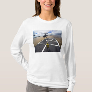 T-shirt Un Eurocopter brésilien prépare pour débarquer