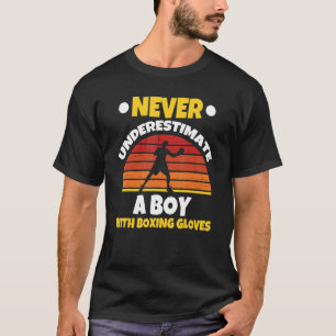T-shirt Un Garçon Avec Gants De Boxe Kickboxer Kickboxer T