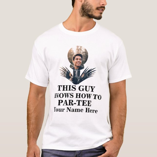 T-shirt Un gars en forme de balle de golf sait comment fai (Devant)