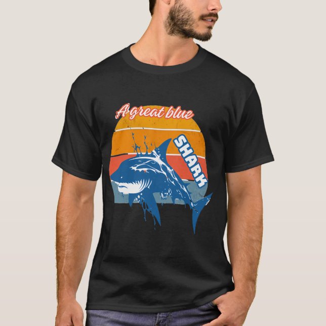 T-shirt Un grand requin bleu (Devant)
