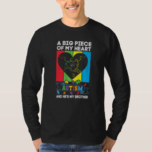 T-shirt Un gros morceau de mon coeur a l'autisme et c'est