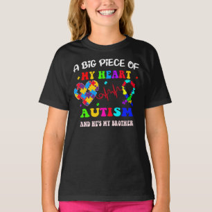 T-shirt un gros morceau de mon coeur autisme et il est mon