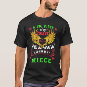 T-shirt Un Gros Morceau De Mon Coeur Vit Au Ciel Elle Est