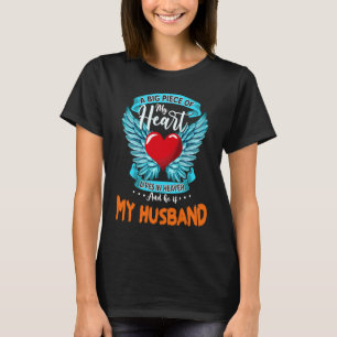 T-shirt Un Gros Morceau De Mon Coeur Vit Au Ciel Il Est Mo