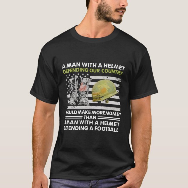 T-shirt Un Homme Avec Un Casque Défendant Notre Pays Améri (Devant)