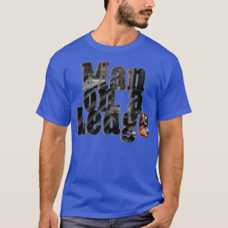 T-shirt Un homme sur une haie