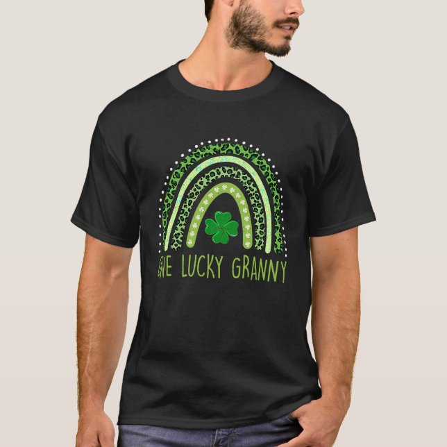 T-shirt Un Lucky Granny Rainbow St Patrick's Day Famille M (Devant)