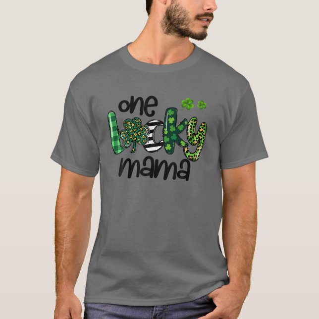 T-shirt Un Lucky Mama Leopard Shamrock St Patrick's Day (Devant)