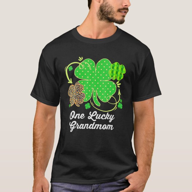 T-shirt Un Lucky Mama St. Patrick's Day Messy Bun Leopard (Devant)