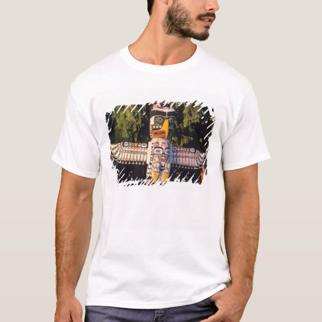 T-shirt Un mât totem à Vancouver, Canada. (Devant)