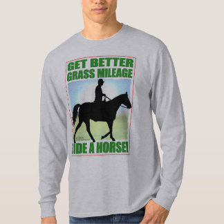 T-shirt Un meilleur tour de kilomètrage d'herbe un cheval