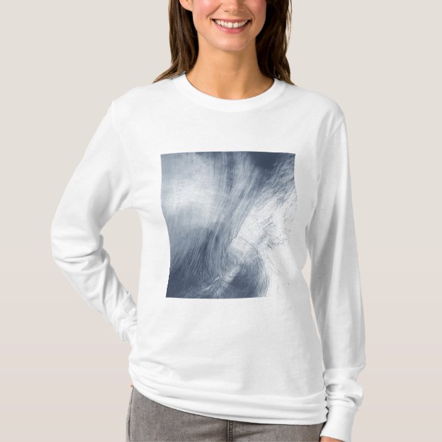 T-shirt Un nuage géant tournoie au-dessus de la mer (Devant)