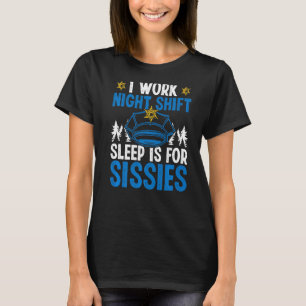 T-shirt Un Officier De Police De Nuit Dort Sistes Le Soir