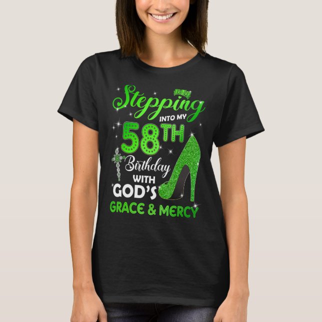 T-shirt Un pas dans mon 58e anniversaire avec Dieu grâce e (Devant)