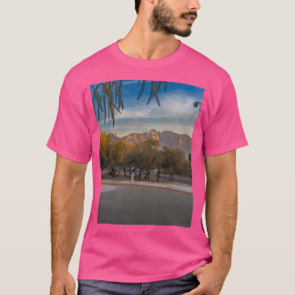 T-shirt Un Paysage Sérénissime Capte Un Parc Au lever Du S
