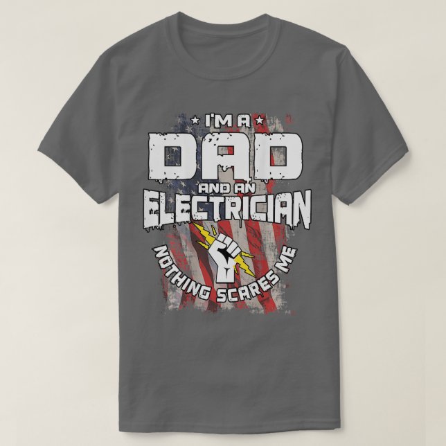 T-shirt Un Père Électricien Conception Sur Le Dos De Vêtem (Design devant)
