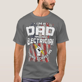 T-shirt Un Père Électricien Conception Sur Le Dos De Vêtem