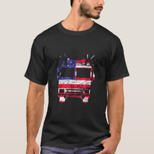 T-shirt Un pompier célèbre 4 juillet drapeau américain