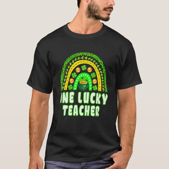 T-shirt Un professeur chanceux Rainbow St Patrick's Day Ca (Devant)