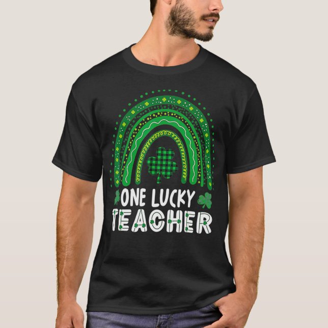 T-shirt Un professeur chanceux Rainbow St Patricku2019s Da (Devant)