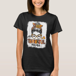 T-shirt Un Remerciant Mama Messy Bun Fall quitte l'automne