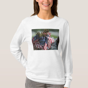 T-shirt Un sac à dos de soldat de l'armée