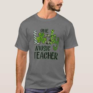 T-shirt Un Shamrock de musique chanceux Enseignant St Patr