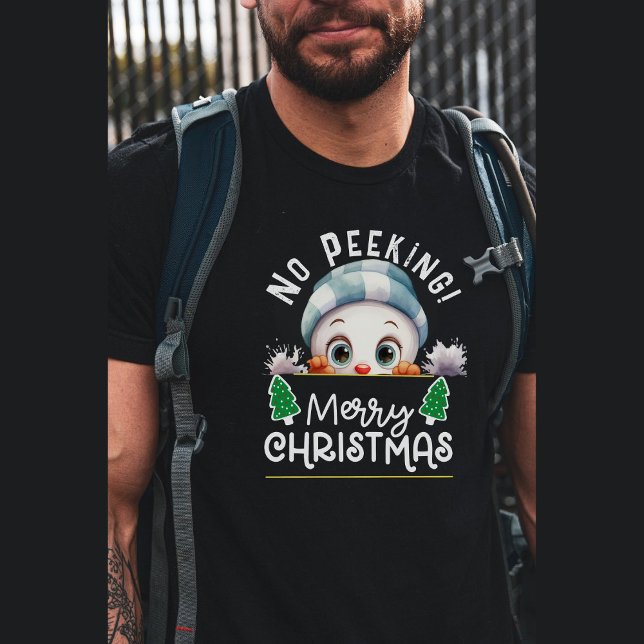 T-shirt Un Snowman Pi Entre Arbre De Noël (Funny peeking snowman t-shirt unisex)